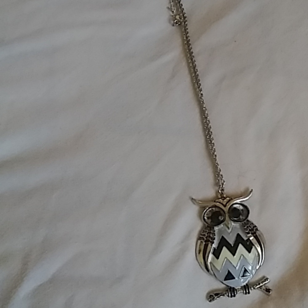 Necklace - Picture 4 of 4